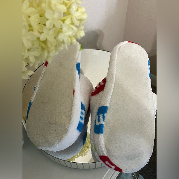 M&M’s Slippers - Picture 7 of 8
